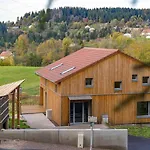 L'urson, Spacieux, Jacuzzi, Hammam Et Sauna Жерарме