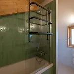 L'urson, Spacieux, Jacuzzi, Hammam Et Sauna Жерарме