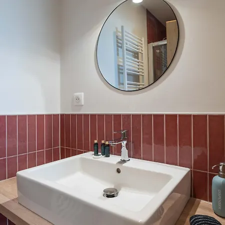 L'urson, Spacieux, Jacuzzi, Hammam Et Sauna Dağ evi *