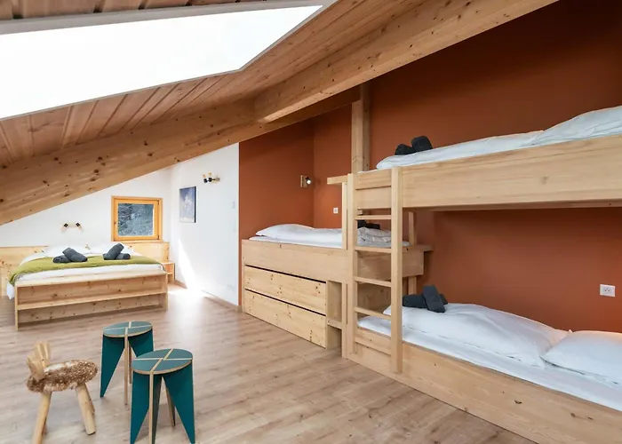 L'urson, Spacieux, Jacuzzi, Hammam Et Sauna Chalet